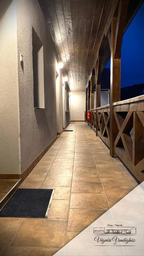 Végvári Vendégház Magyarbóly Exterior foto
